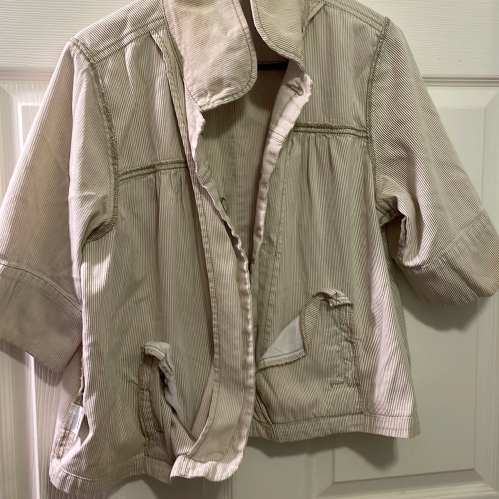 Size XL 14/16 over  unique buttons two real front small pockets jacket used - Picture 6 of 14